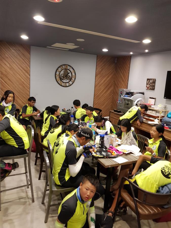 Taipei Travelers International Hostel Тамсуи Экстерьер фото