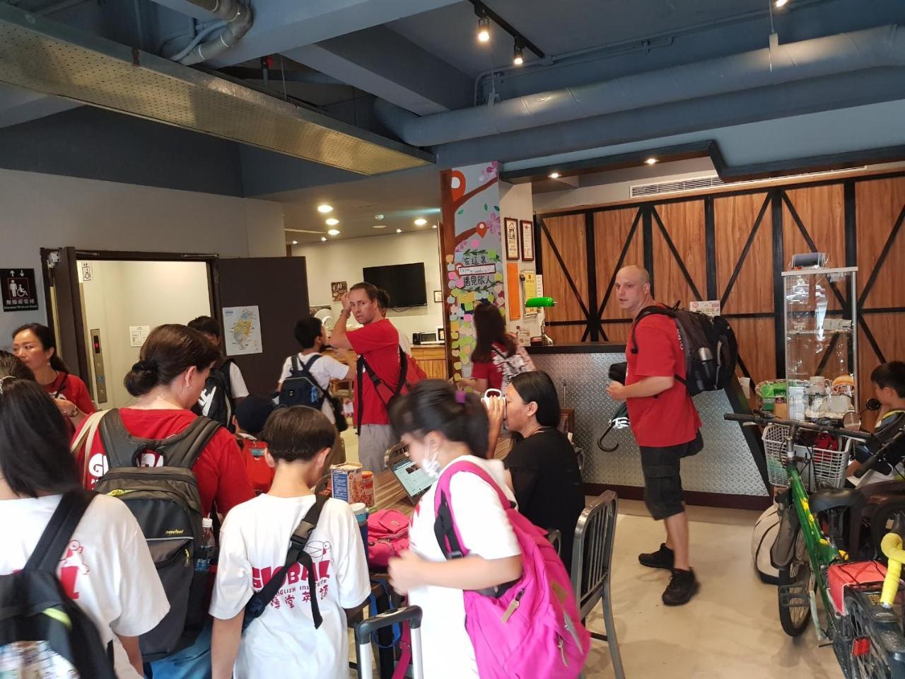 Taipei Travelers International Hostel Тамсуи Экстерьер фото